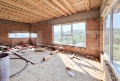 Casa pe un nivel, cu priveliste superba, teren 2000 mp, Suceagu - 2