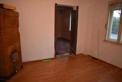 Casă cu 4 camere cu Teren 1915 Mp în Central - 6