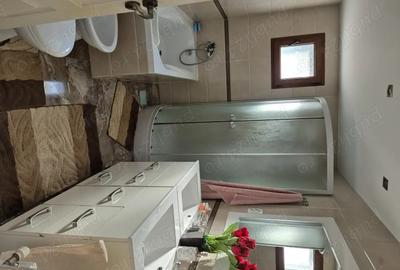 Casă cu 3 camere cu Teren 1000 Mp în Central - 9