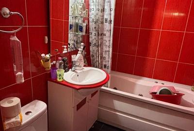 Apartament cu 3 camere decomandat în Nicolina - 1
