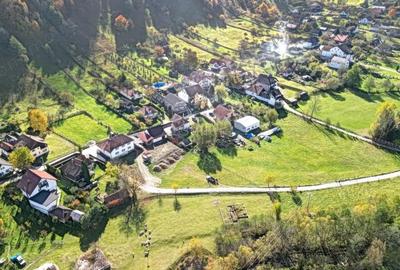 Teren de 450 mp, în Moieciu