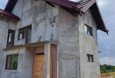 Casă cu 4 camere în Central - 6