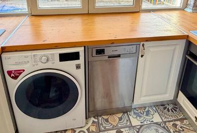 Garsoniera moderna,Ultracentral - 8