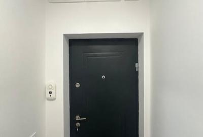 Vand apartament proaspat renovat , finisaje lux - 13