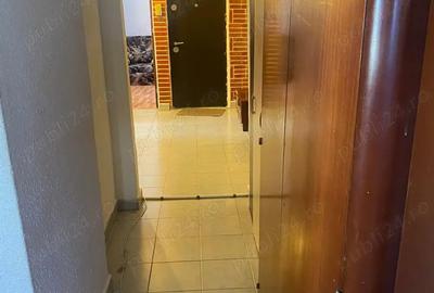 Apartament cu 3 camere decomandat în Central - 3