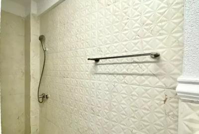 Mamaia nord-apartament 2 camere decomandat mobilat - 8