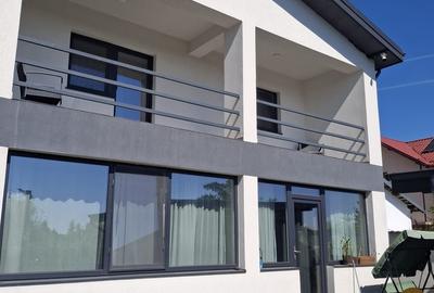 Casă cu 3 camere cu Teren 350 Mp în Central - 2