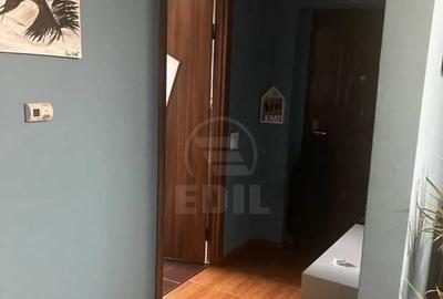 Apartament zona Eroilor - 2