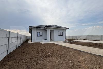 Casa parter, 127 mp utili, la cheie, 600 mp teren, Pielesti - 13