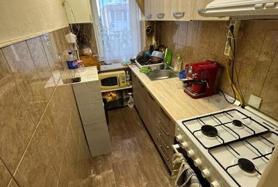 Apartament cu 3 camere semidecomandat în Micro 14 - 2