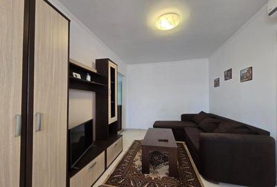 Apartament cu 2 camere nedecomandat, mobilat în Tomis Nord