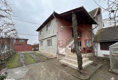 Casă cu 4 camere cu Teren 700 Mp în Mihai Viteazu - 2