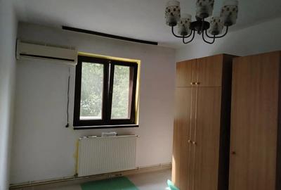 Apartament cu doua camere semidecomandat - 1