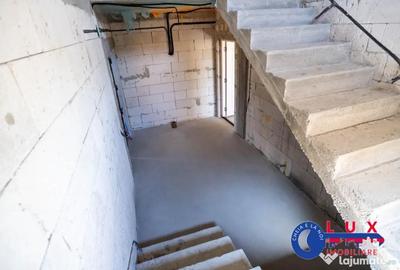 Casă cu 6 camere cu Teren 2564 Mp în Mineri - 11