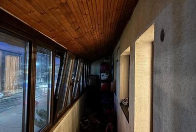 Apartament cu 3 camere semidecomandat în Central - 7