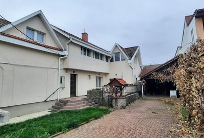 De vanzare casa singur in curte, 5 camere, Tg. Mures, 7 Noiembrie - 20