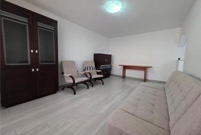 Apartament cu 2 camere decomandat în Micro 17 - 2