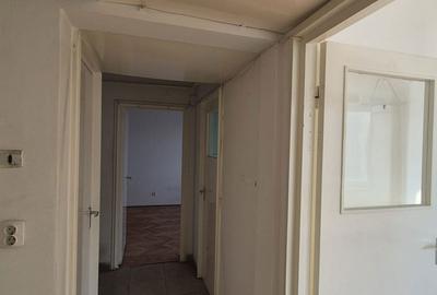 Apartament cu 2 camere decomandat în Aleea Carpați - 9