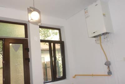 FLOREASCA, Ultracentral, spatiu in curte, la casa, - 14