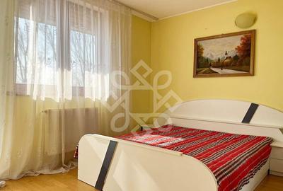 Vila pe Malul Crisului, strada Facliei Oradea - 13