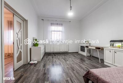 Casă cu 3 camere cu Canalizare în Grădiște - 2