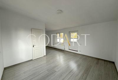 Casă individuală cu 6 camere cu Canalizare în Tei - 16