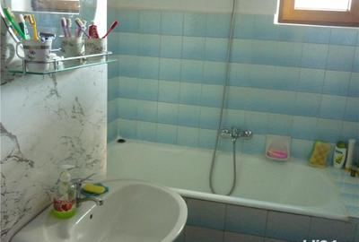 Apartament cu 4 camere decomandat în Central - 4