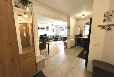 Apartament cu 2 camere semidecomandat în Tractorul - 2