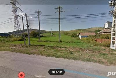 Teren de 1800 mp, în Vest