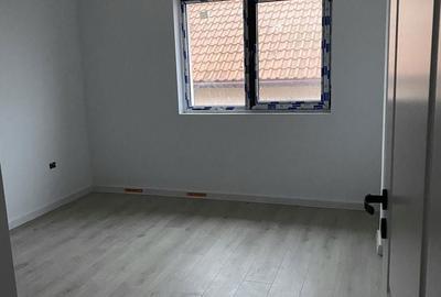Casă cu 4 camere cu Teren 621 Mp în Moșnița Nouă - 3