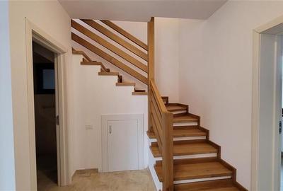 EXPLOREAZA 3D! In apreciata prezentare, pe calitativ certificat, Harman, Brasov - 3