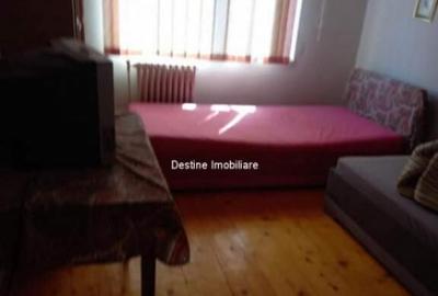 Apartament cu 4 camere decomandat în Hunedoara - 1