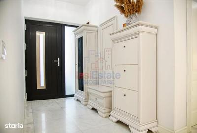 Casă cu 8 camere cu Teren 1091 Mp în Miroslava - 3