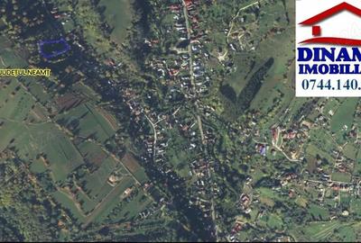 Teren de 3600 mp, în Central