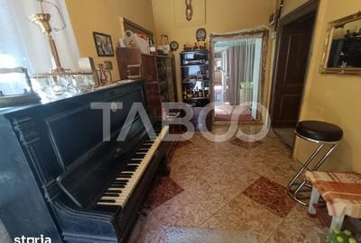 Casă cu 4 camere cu Teren 300 Mp în Roșia - 12