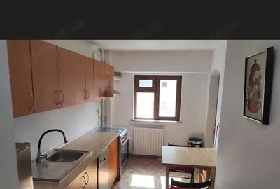Apartament cu 3 camere decomandat în P-ța Victoriei - 5