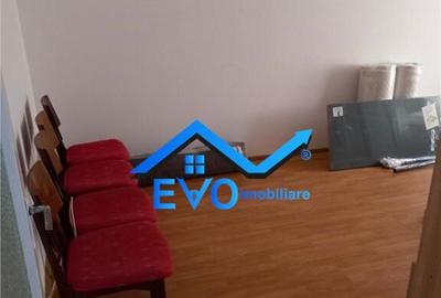 Apartament 2 camere, de inchiriat, decomandat, Nicolina 1, L - 3