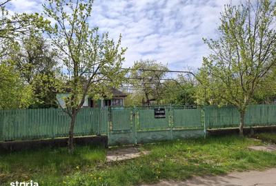 Teren de 3478 mp, în Podenii Noi - 3