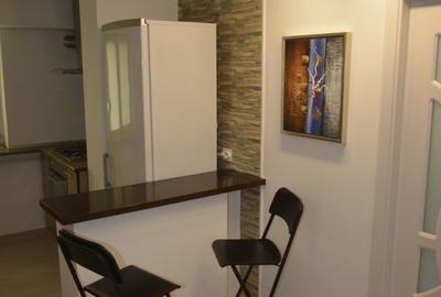 Apartament cu 3 camere decomandat în 13 Septembrie - 6