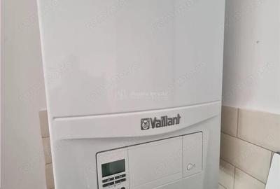 Casă cu Teren 1694 Mp în Nanov - 8