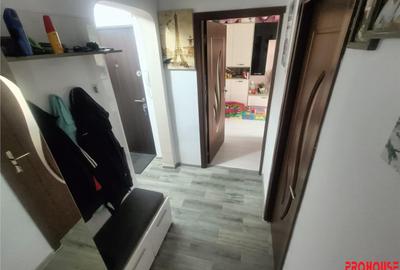 Apartament cu 3 camere decomandat în Mioriței - 4
