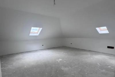 Casă cu 5 camere cu Teren 800 Mp în Horodnic - 2