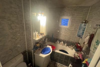 3CD Alexandru , bloc la bulevard , et 2/10 , liber - 8