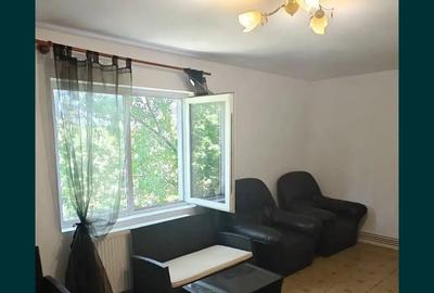 Vand casa aproape de capat CUG