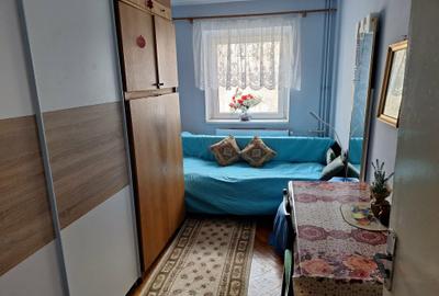 Apartament cu 3 camere circular în Sat Vacanță - 5