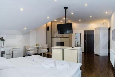 Casă cu 4 camere cu Teren 2456 Mp în Livezeni - 6