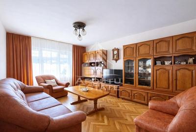 Apartament cu 3 camere decomandat, mobilat în Aradului