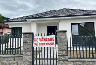 Casa de vanzare Casa de vanzare - 1