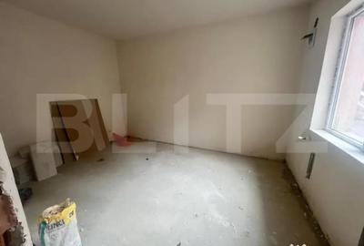 Apartament cu 3 camere semidecomandat în Decebal - 1