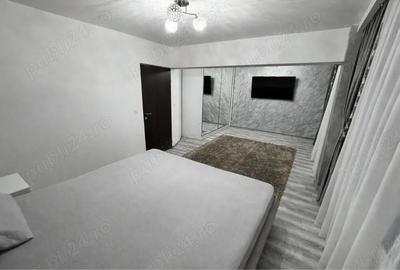 Apartament cu 4 camere decomandat în 1 Mai - 9